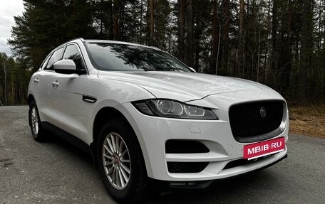Jaguar F-Pace, 2016 год, 2 500 000 рублей, 2 фотография