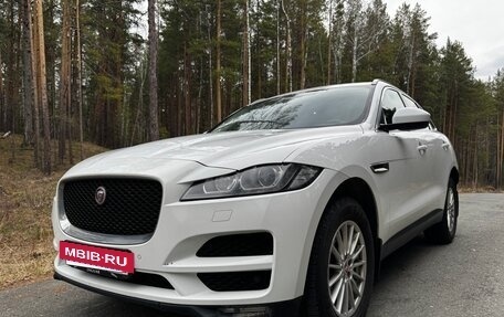 Jaguar F-Pace, 2016 год, 2 500 000 рублей, 3 фотография