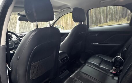 Jaguar F-Pace, 2016 год, 2 500 000 рублей, 14 фотография