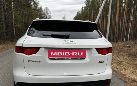 Jaguar F-Pace, 2016 год, 2 500 000 рублей, 5 фотография