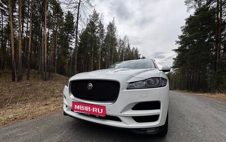 Jaguar F-Pace, 2016 год, 2 500 000 рублей, 22 фотография