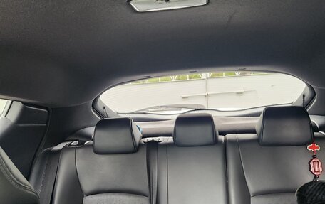 Toyota C-HR I рестайлинг, 2019 год, 2 200 000 рублей, 8 фотография