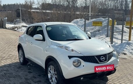 Nissan Juke II, 2011 год, 900 000 рублей, 3 фотография