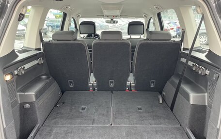 Volkswagen Touran III, 2024 год, 4 418 000 рублей, 9 фотография