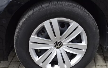 Volkswagen Touran III, 2024 год, 4 418 000 рублей, 10 фотография