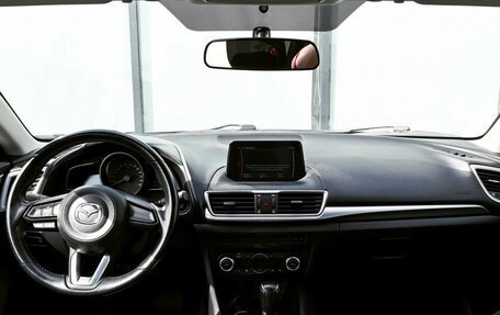 Mazda 3, 2017 год, 1 675 000 рублей, 17 фотография