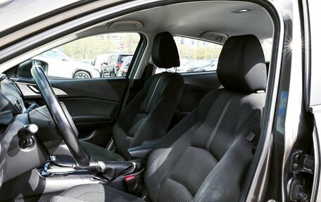 Mazda 3, 2017 год, 1 675 000 рублей, 15 фотография