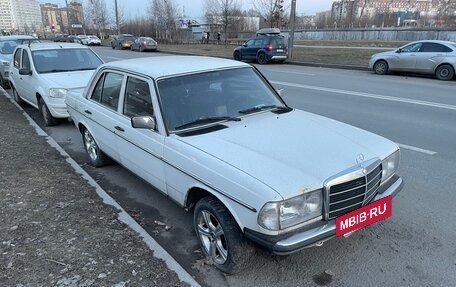 Mercedes-Benz W123, 1977 год, 100 000 рублей, 2 фотография