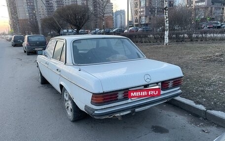 Mercedes-Benz W123, 1977 год, 100 000 рублей, 3 фотография