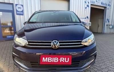 Volkswagen Touran III, 2024 год, 4 714 000 рублей, 1 фотография