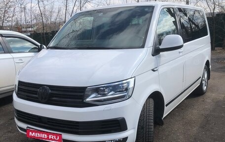 Volkswagen Multivan T6 рестайлинг, 2018 год, 3 800 000 рублей, 6 фотография
