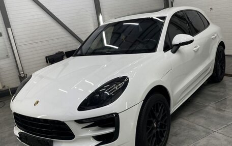 Porsche Macan I рестайлинг, 2015 год, 3 500 000 рублей, 2 фотография