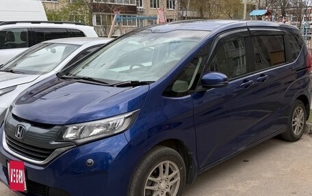 Honda Freed II, 2017 год, 1 400 000 рублей, 3 фотография