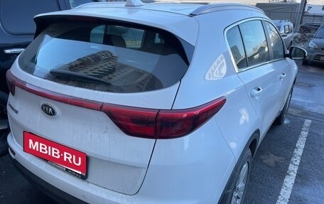 KIA Sportage IV рестайлинг, 2018 год, 2 200 000 рублей, 9 фотография