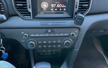 KIA Sportage IV рестайлинг, 2018 год, 2 200 000 рублей, 12 фотография