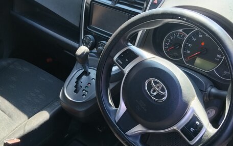 Toyota Ractis II, 2016 год, 1 025 000 рублей, 14 фотография