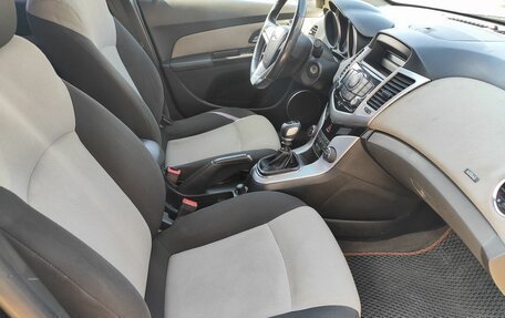 Chevrolet Cruze II, 2011 год, 559 000 рублей, 9 фотография