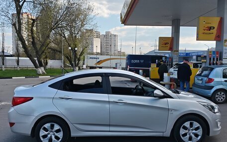 Hyundai Solaris II рестайлинг, 2016 год, 825 000 рублей, 9 фотография
