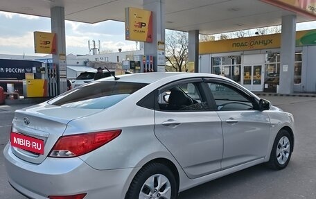 Hyundai Solaris II рестайлинг, 2016 год, 825 000 рублей, 5 фотография