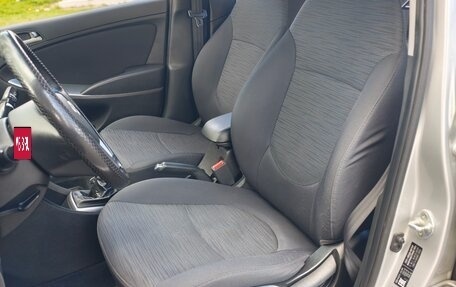 Hyundai Solaris II рестайлинг, 2016 год, 825 000 рублей, 13 фотография