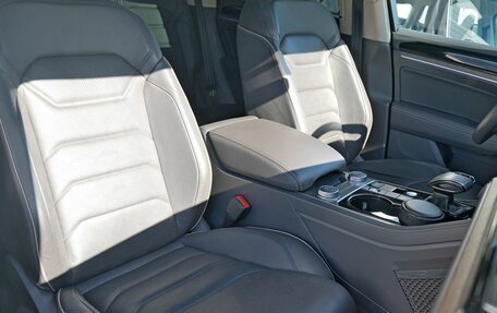Volkswagen Touareg III, 2018 год, 4 690 000 рублей, 18 фотография