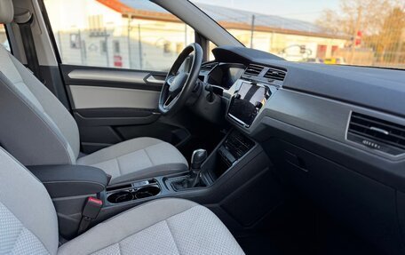 Volkswagen Touran III, 2024 год, 4 714 000 рублей, 7 фотография