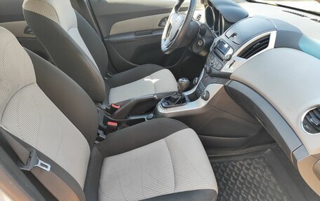 Chevrolet Cruze II, 2015 год, 899 000 рублей, 9 фотография