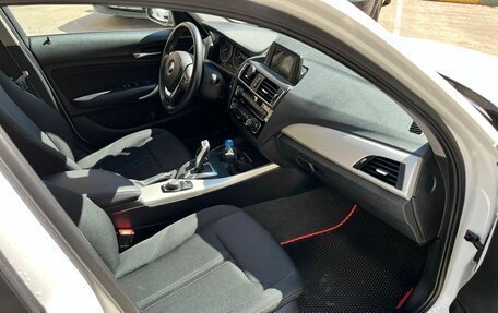 BMW 1 серия, 2017 год, 1 900 000 рублей, 10 фотография