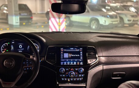 Jeep Grand Cherokee, 2019 год, 5 850 000 рублей, 14 фотография