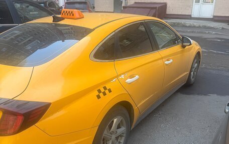 Hyundai Sonata VIII, 2021 год, 1 400 000 рублей, 2 фотография