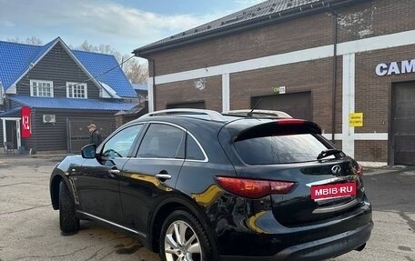 Infiniti QX70, 2015 год, 2 500 000 рублей, 6 фотография