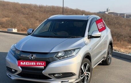 Honda Vezel, 2014 год, 1 050 000 рублей, 3 фотография