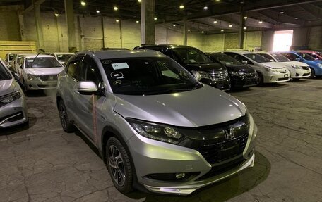 Honda Vezel, 2014 год, 1 050 000 рублей, 16 фотография
