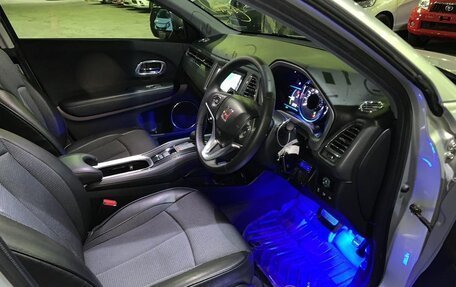 Honda Vezel, 2014 год, 1 050 000 рублей, 18 фотография