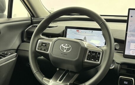 Toyota RAV4, 2026 год, 4 450 000 рублей, 18 фотография