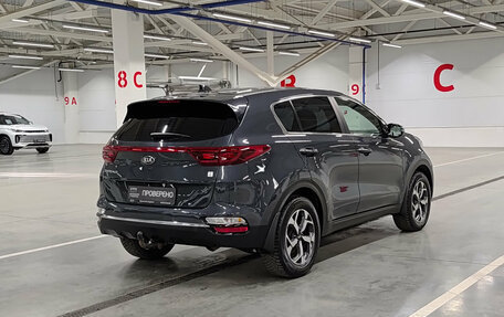 KIA Sportage IV рестайлинг, 2020 год, 2 430 000 рублей, 6 фотография