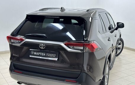 Toyota RAV4, 2021 год, 2 768 000 рублей, 9 фотография