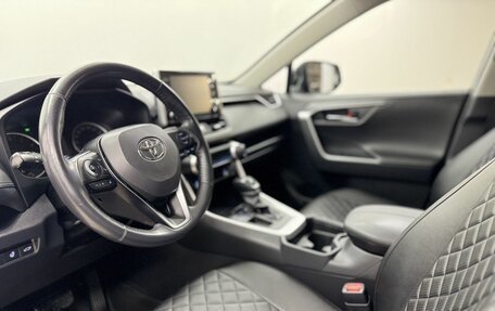 Toyota RAV4, 2021 год, 2 768 000 рублей, 11 фотография
