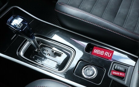 Mitsubishi Outlander III рестайлинг 3, 2020 год, 2 100 000 рублей, 14 фотография