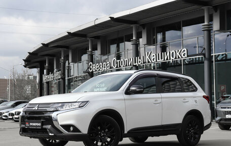 Mitsubishi Outlander III рестайлинг 3, 2020 год, 2 100 000 рублей, 21 фотография