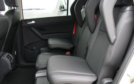 Volkswagen Touran III, 2025 год, 4 886 100 рублей, 6 фотография