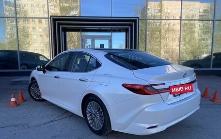 Toyota Camry, 2024 год, 4 200 000 рублей, 12 фотография
