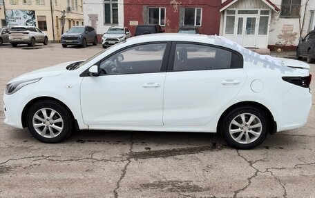 KIA Rio IV, 2017 год, 1 000 000 рублей, 4 фотография