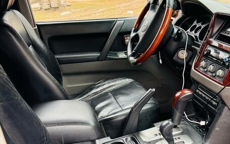 Mitsubishi Pajero III рестайлинг, 2004 год, 950 000 рублей, 12 фотография