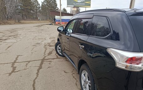 Mitsubishi Outlander III рестайлинг 3, 2012 год, 1 400 000 рублей, 12 фотография