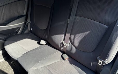Hyundai Solaris II рестайлинг, 2015 год, 1 140 000 рублей, 17 фотография