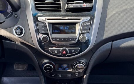 Hyundai Solaris II рестайлинг, 2015 год, 1 140 000 рублей, 13 фотография