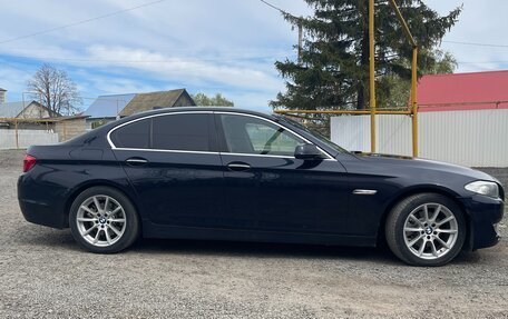 BMW 5 серия, 2010 год, 1 590 000 рублей, 3 фотография