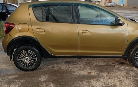 Renault Sandero II рестайлинг, 2017 год, 830 000 рублей, 3 фотография