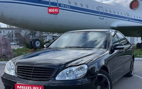 Mercedes-Benz S-Класс, 2002 год, 990 000 рублей, 4 фотография